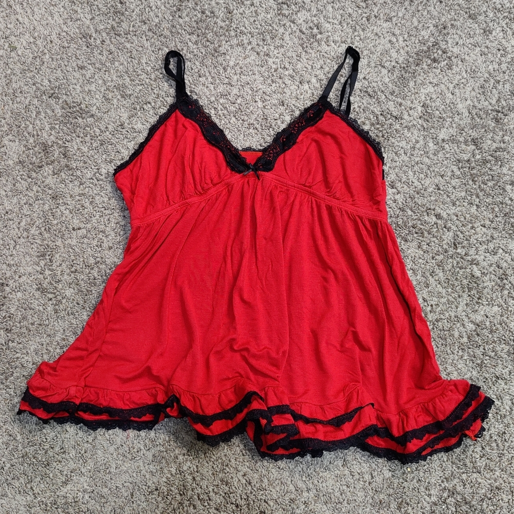 Hips & Curves Babydoll Ruffle Tank